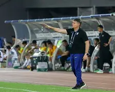  全国太极剑公开赛冠军上海队 