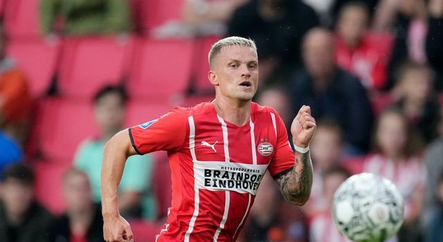 埃因霍温发布备战花絮，加时末段单刀错失，中超任务艰巨，纪律约束更严格(埃因霍温青年队vs芬洛推迟)