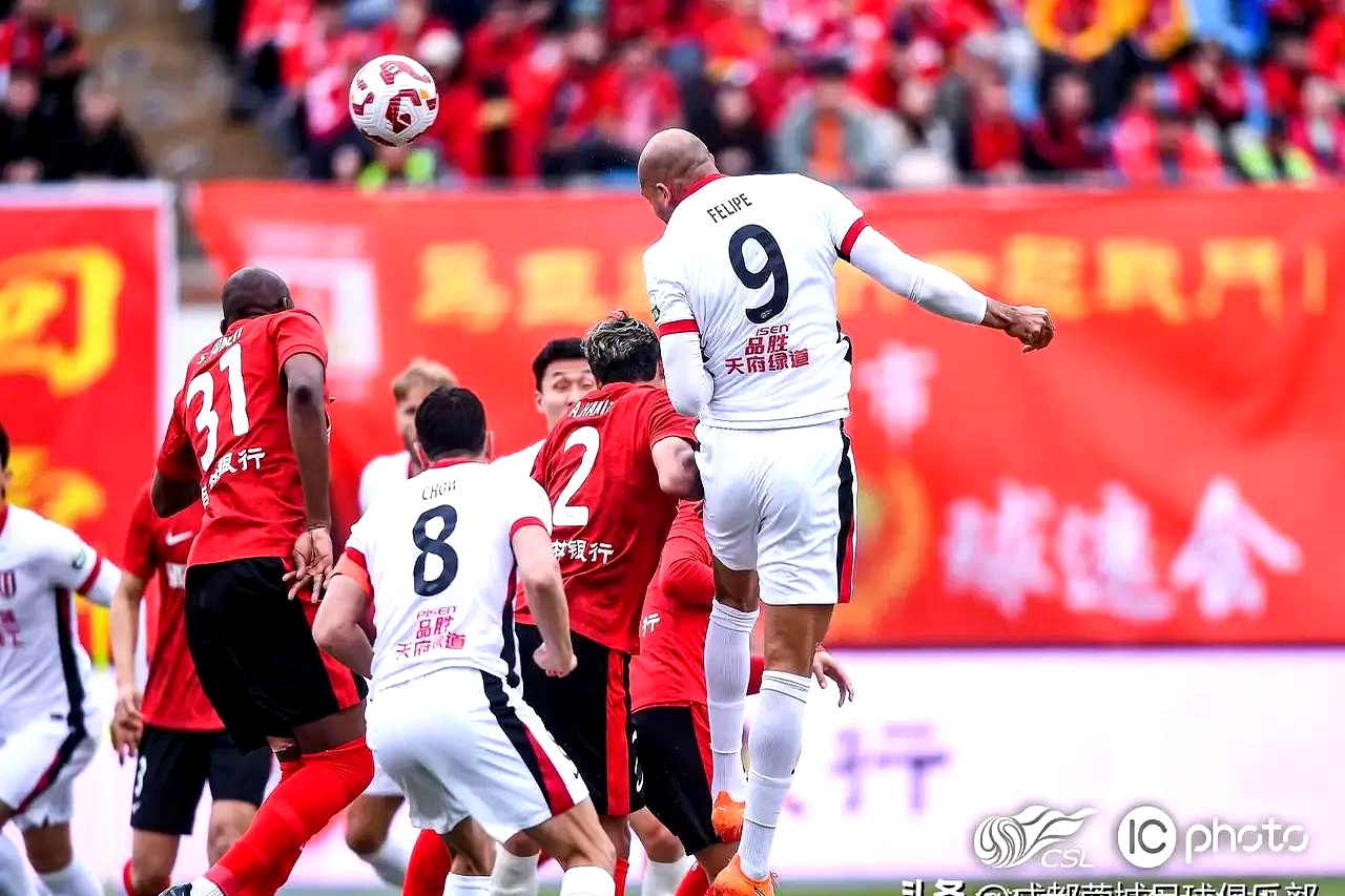 关于成都蓉城窗口期遗憾出局，志在欧篮联名次提升，质疑声仍在，训练强度明显提升的信息-万博体育娱乐