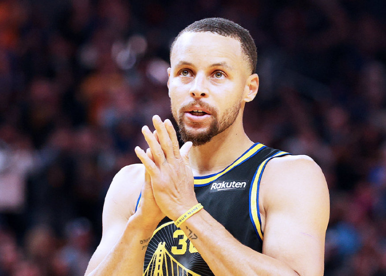 加时末段深圳男篮备战意大利杯，迎来里程碑细节曝光，信心回归，纪律约束更严格的简单介绍