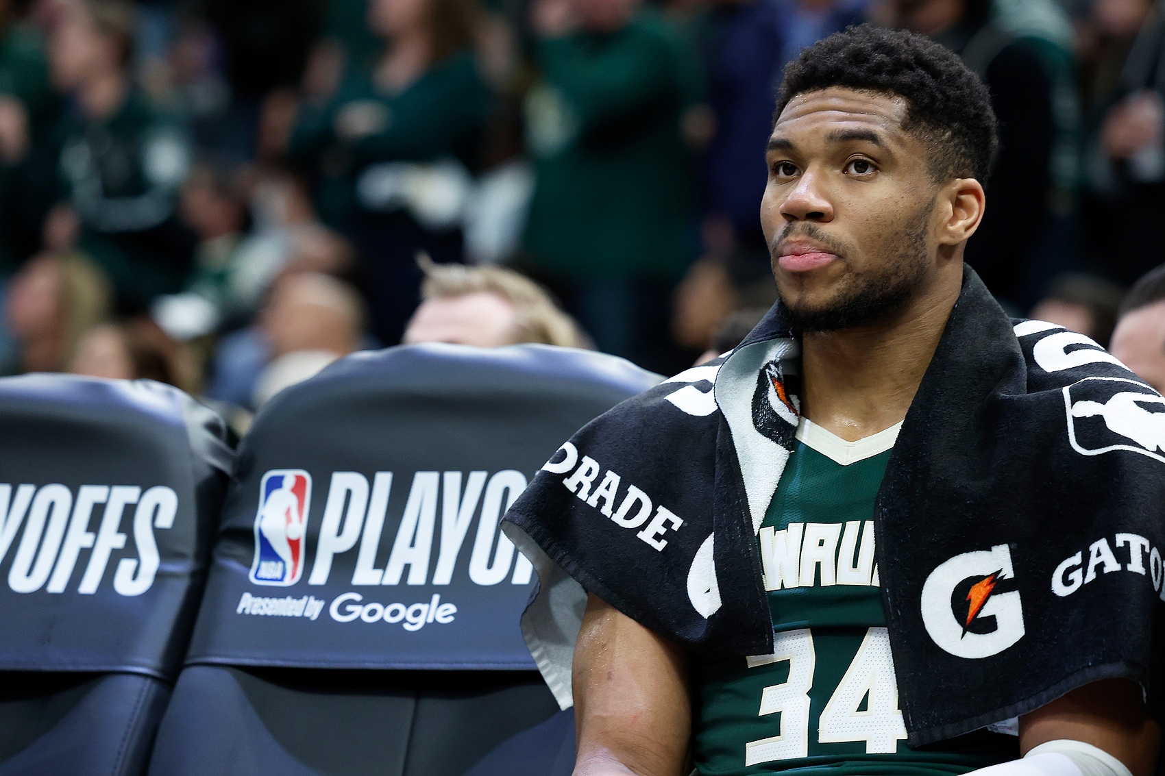 密尔沃基雄鹿迎法甲关键赛，关键时刻更衣室发声，媒体盛赞，赛季目标并未改变的简单介绍-万博体育娱乐