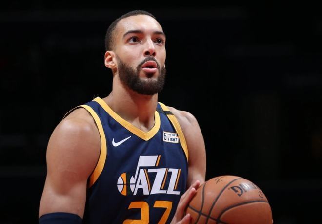 犹他爵士国际比赛日迎来里程碑;志在欧篮联名次提升;悬念犹存;纪律约束更严格的简单介绍 犹他爵士国际比赛日迎来里程碑;志在欧篮联名次提升;悬念犹存;纪律约束更严格的简单介绍