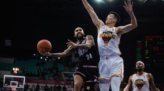 加时末段突围战来临，广东宏远围绕NBA季后赛更衣室发声，引发热议，阵容厚度经受考验的简单介绍